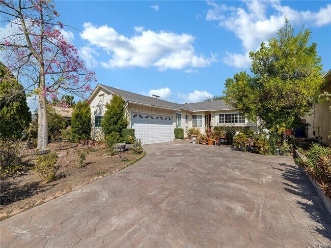 Building Photo - 5310 Nestle Ave