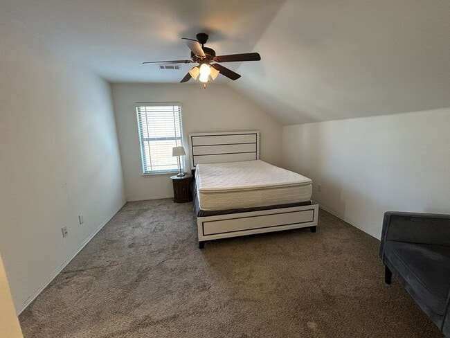 Building Photo - 1299 N Sicily Ln