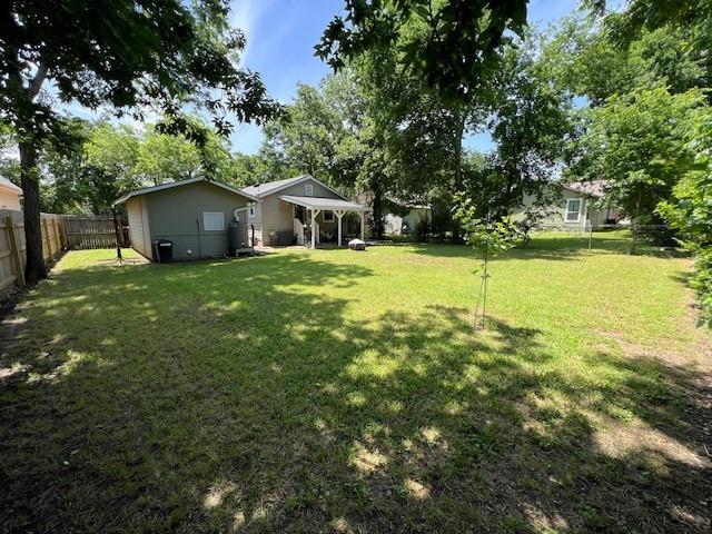 Building Photo - 1505 Maple St