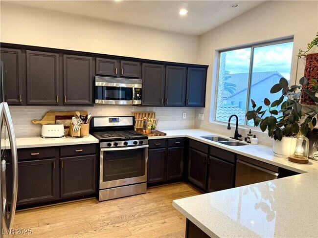 Building Photo - 11101 Montagne Marron Blvd