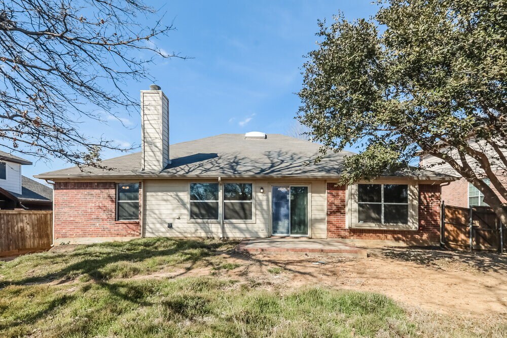 Building Photo - 3704 St Johns Dr