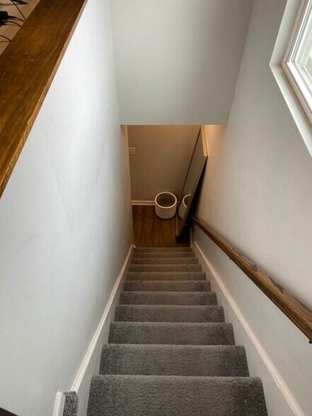 Building Photo - 843 Boggs Ave