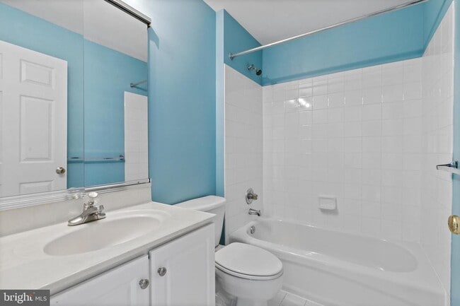 Building Photo - 22576 Welborne Manor Square