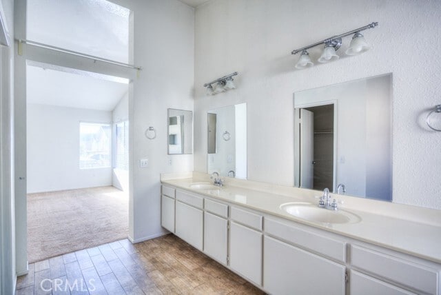 Building Photo - 14282 Tuolumne Ct