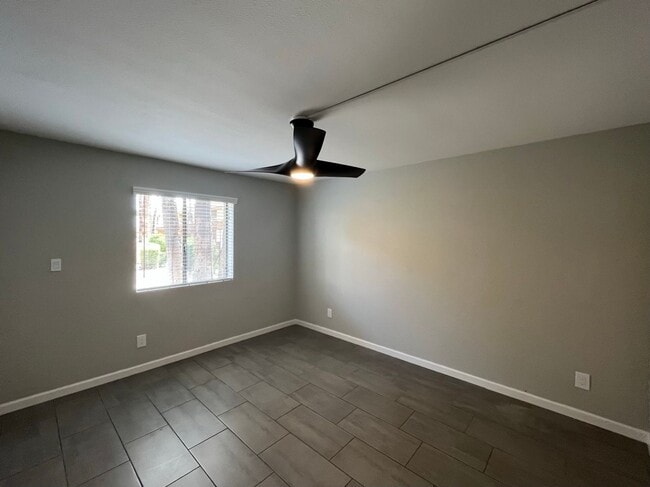 Building Photo - 2 Bedroom Condo in the Scottsdale Terrace Condominiums Community Near N Pima Rd and E Indian Scho...