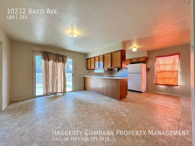 Building Photo - 10232 Bayo Ave