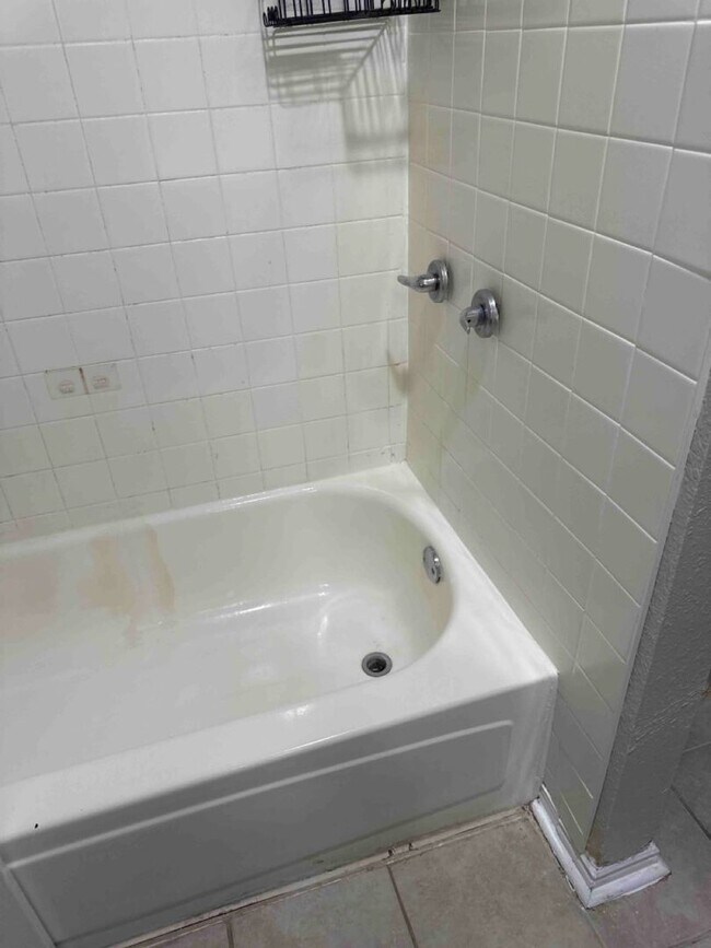 Building Photo - Duplex