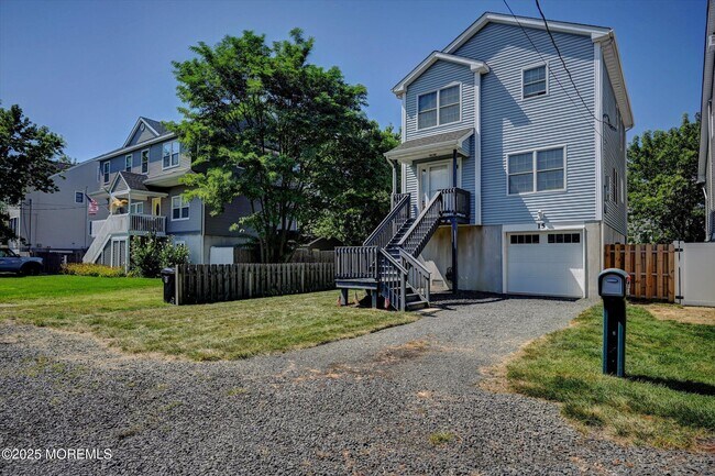 Building Photo - 15 Griggs Ave