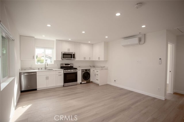 Building Photo - 16327 Kalisher St