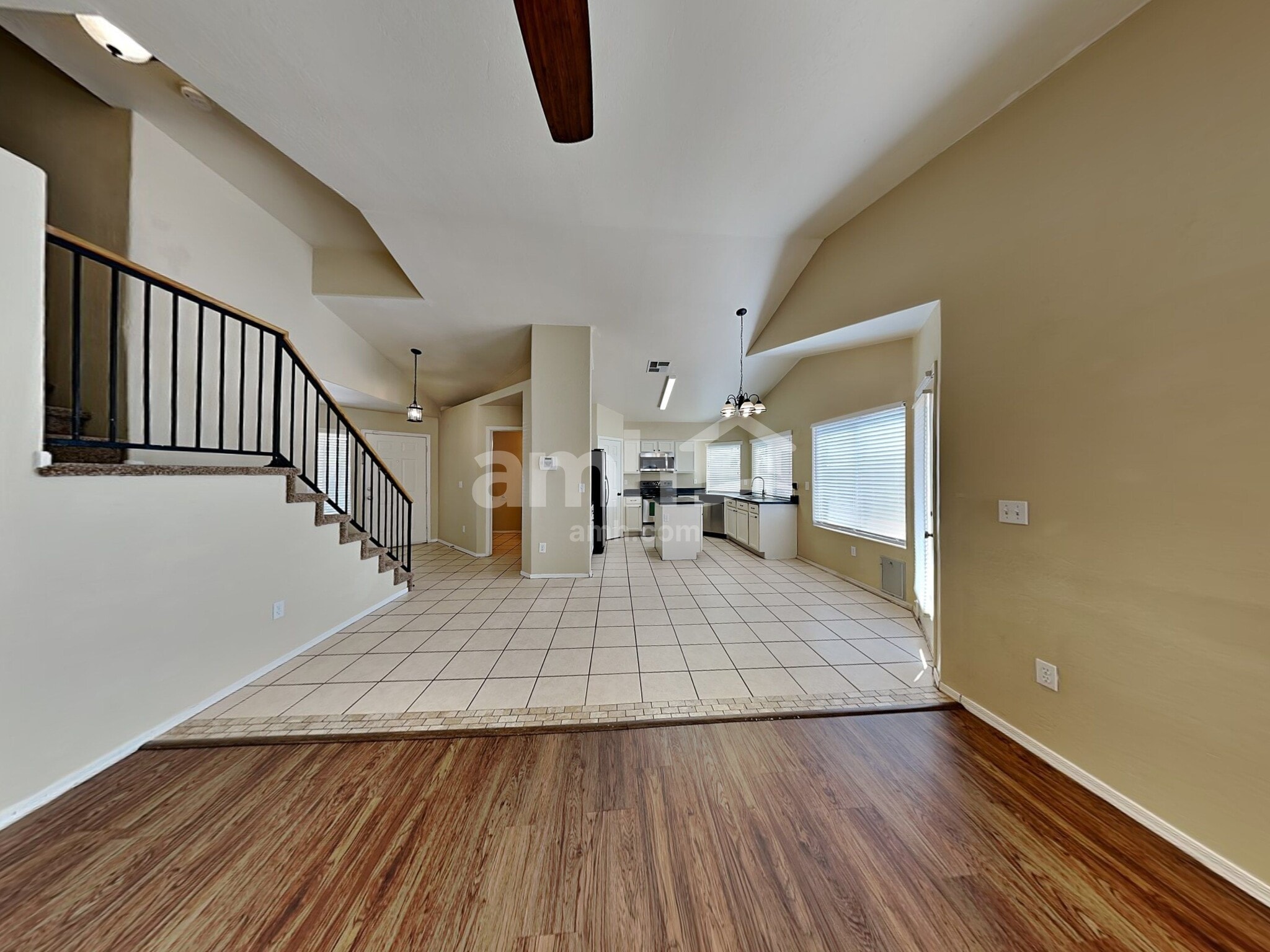 Building Photo - 7463 E Natal Ave