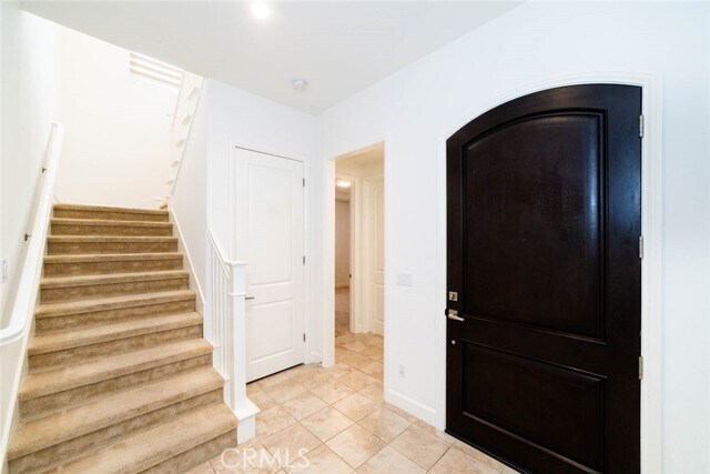 Building Photo - 52 Henson
