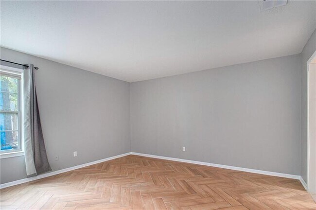 Building Photo - 3599 Woodbriar Cir