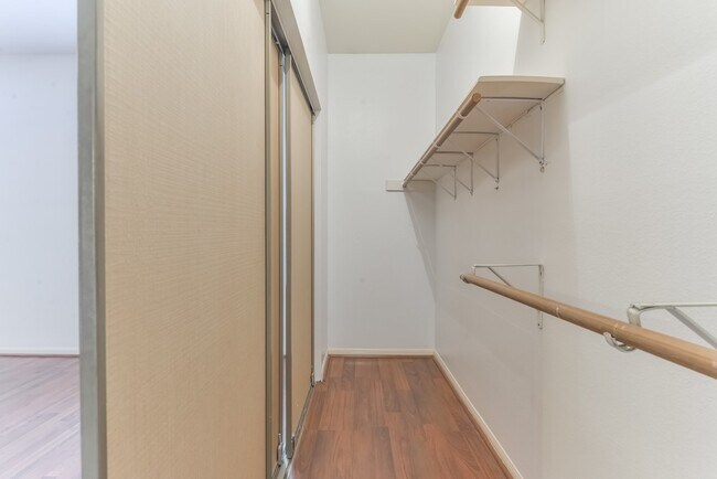 Building Photo - 3126 Holly Hall St