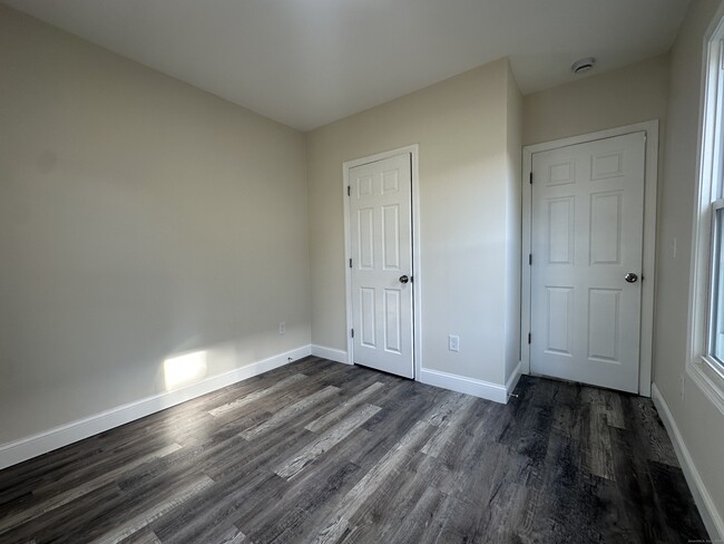 Building Photo - 85 Twiss St