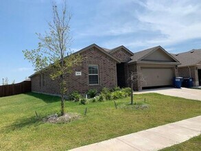Building Photo - 814 Rustic Meadows Trl