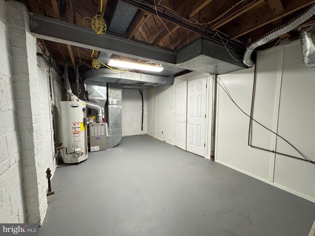 Building Photo - 2612 Sigmona St