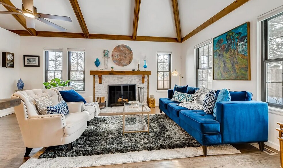 Building Photo - 4695 S Akron St