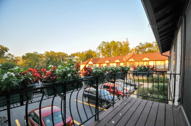 Building Photo - 254 George St