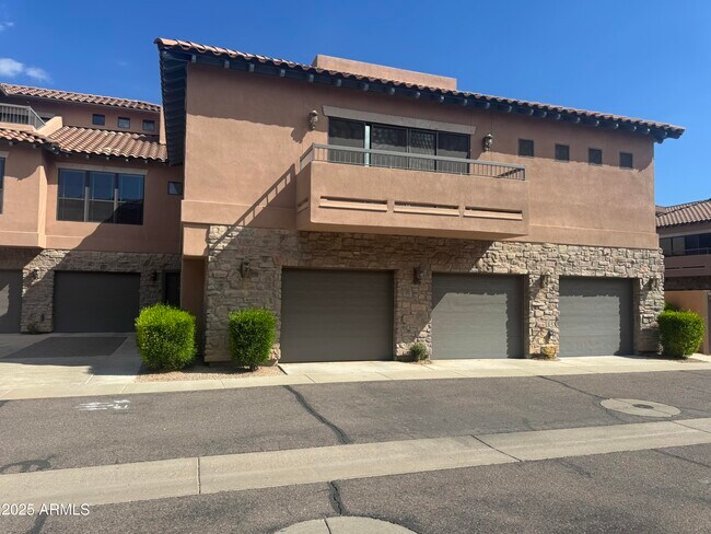 Primary Photo - 20660 N 40th St