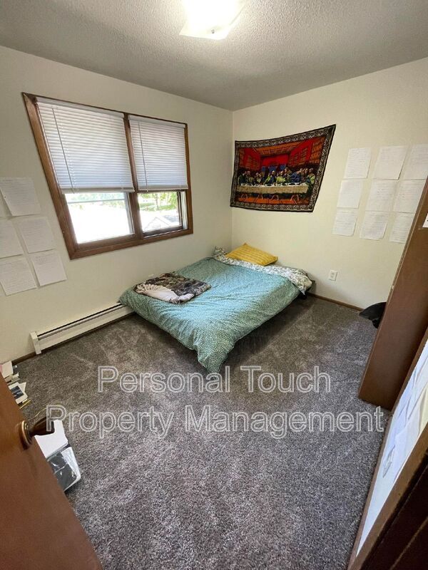 Building Photo - 1310 11th St. N