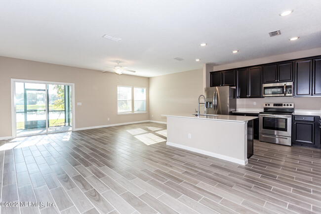 Building Photo - 149 Appleton Ct