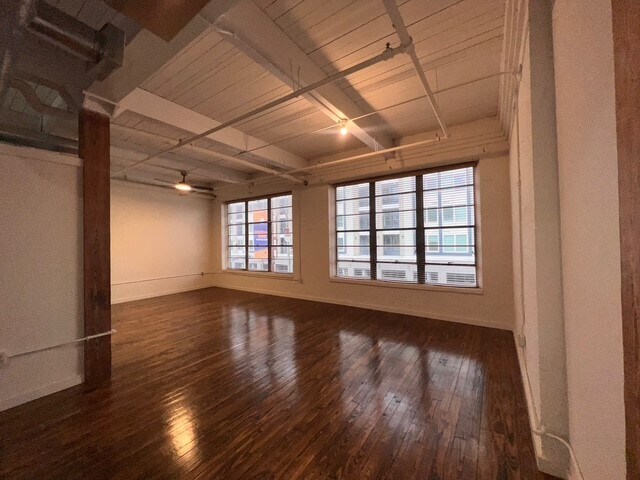 Primary Photo - 100 Jackson St