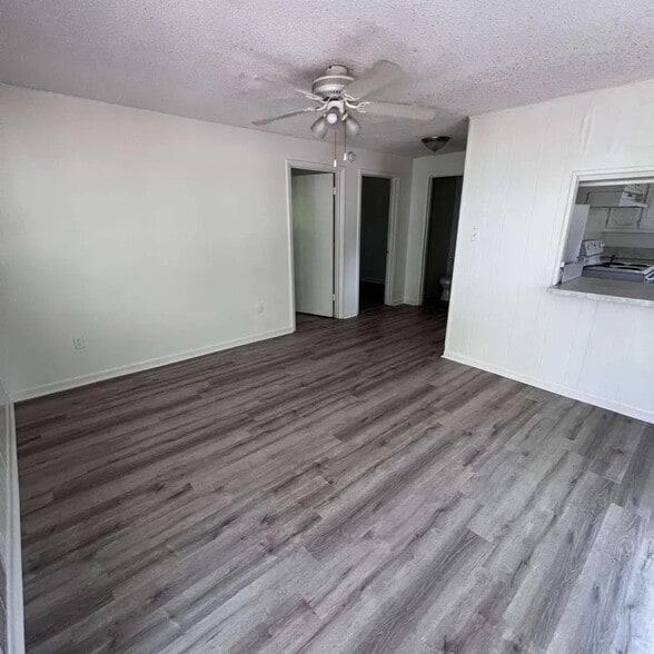 Building Photo - 94 Harris Rd NE