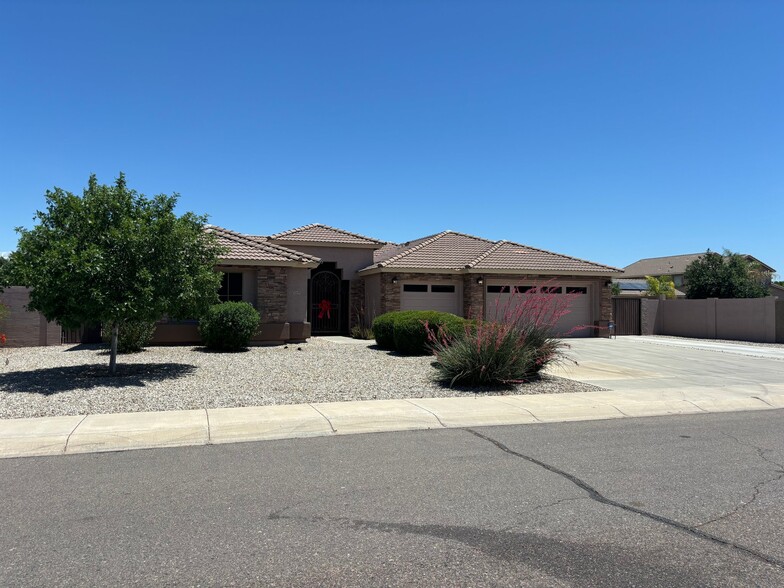 Building Photo - 32139 N Caspian Way
