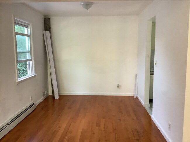 Building Photo - 549 Almena Ave