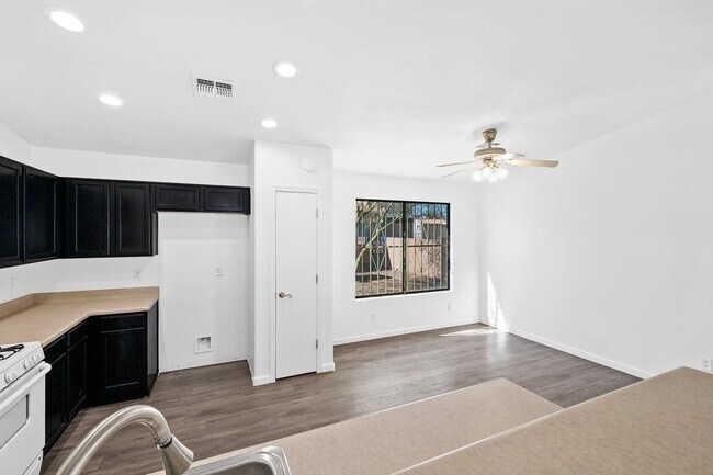 Building Photo - 3680 W Ostler St