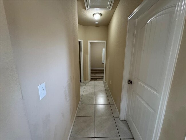 Building Photo - 3108 Armidale Dr