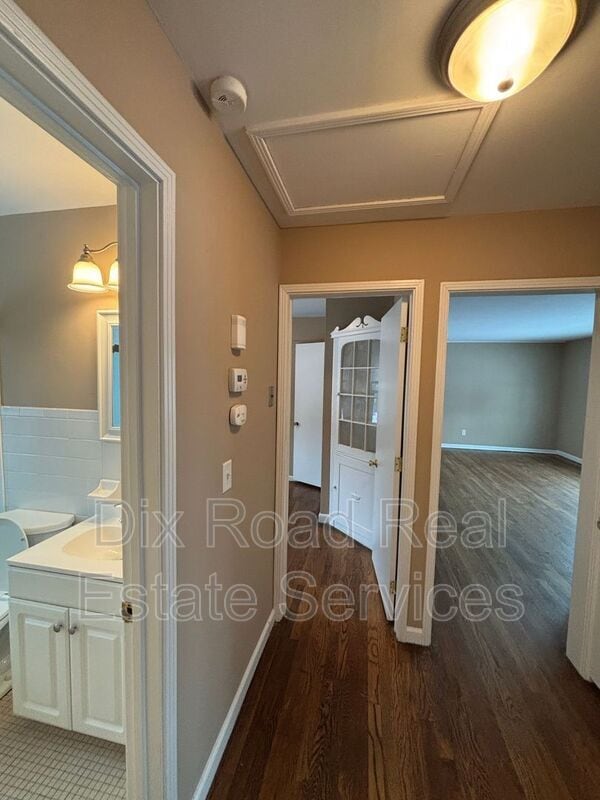 Building Photo - 7822 Eustis Ct