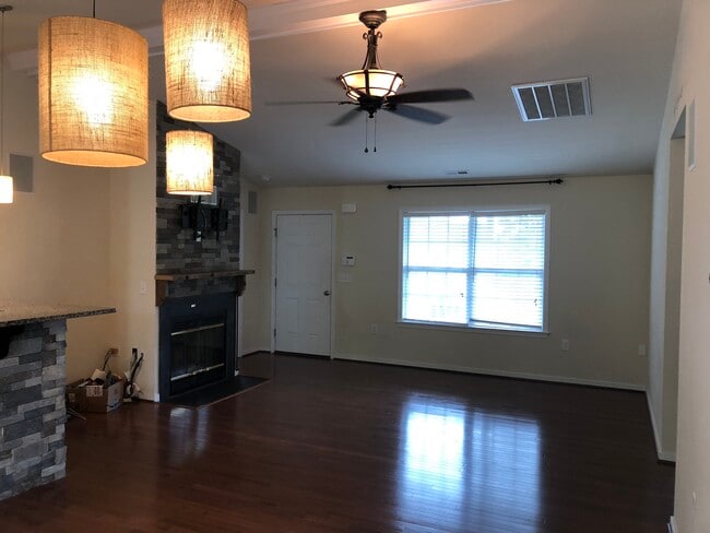 Building Photo - Hidden Haven