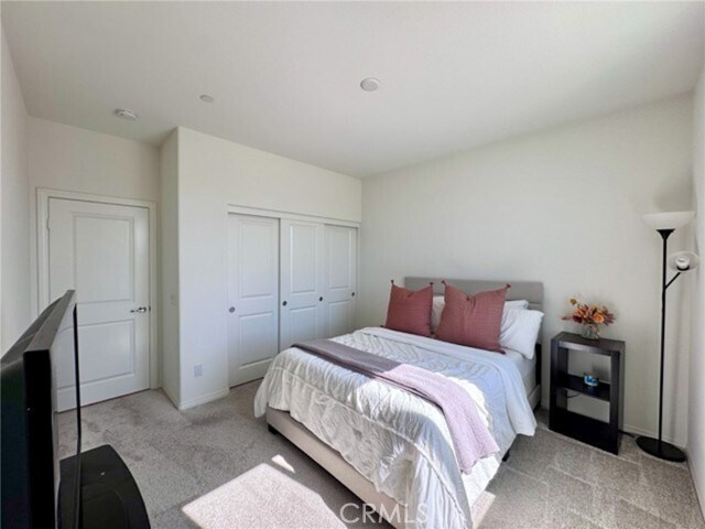 Building Photo - 36224 Owens Dr