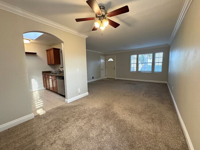 Building Photo - 2BD/2BA IN NORMAL HEIGHTS! ENJOY RESTAURAN...