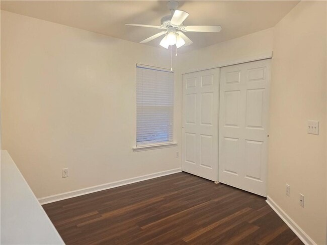 Building Photo - 411 Chatooga Ln