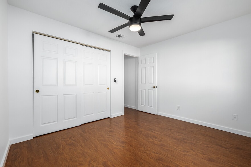 Building Photo - 4816 E Kentucky Ave