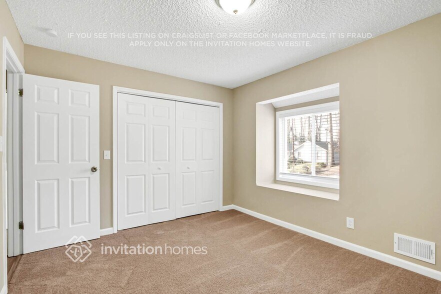 Building Photo - 5043 Post Rd Trail