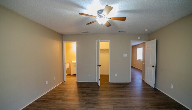 Building Photo - For Lease in Killeen, TX! Beautiful 3-Bedr...