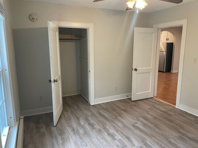 Building Photo - 12 Vine St