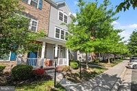 Building Photo - 1643 Dorothy Ln