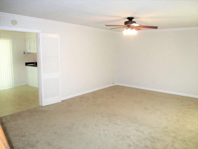 Building Photo - Beautiful 4 Bed 2 Bath Home Sitting On A Spacious Lot In Serene Greenbriar