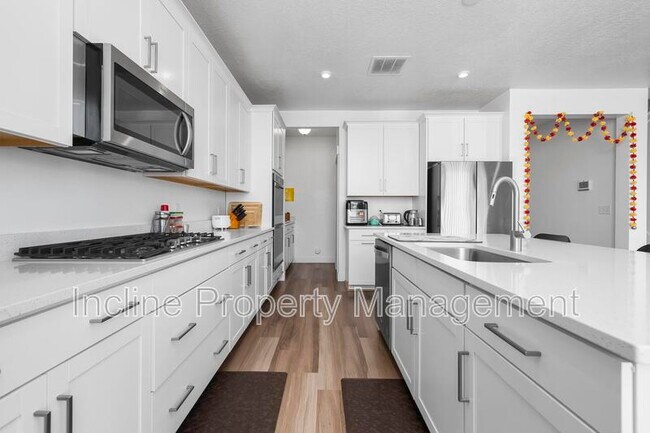 Building Photo - 766 S 850 W