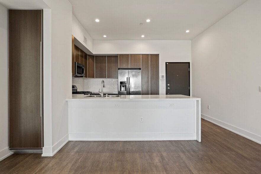 Interior Photo - Cole Grove by Wiseman