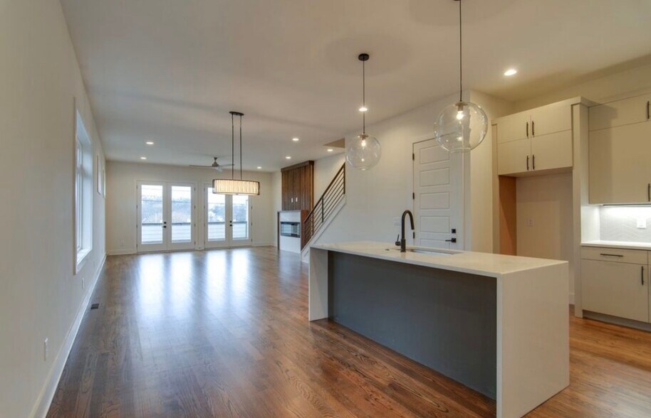 Building Photo - 3325 Felicia St