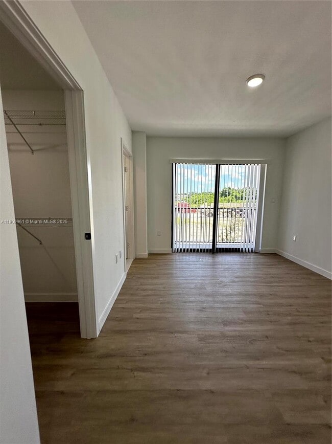 Building Photo - 14577 SW 261 St Ter