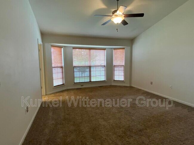 Building Photo - 2923 Harvest Meadow Dr