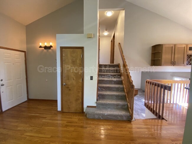 Building Photo - 13052 Grape Ct