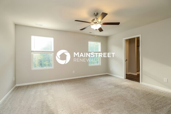 Building Photo - 12153 Old Dulin Farms Way