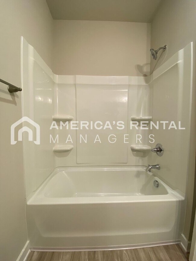 Building Photo - Home for Rent in Jemison, A!! Available NOW!!